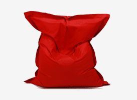 Großer roter Sitzsack in lockerer Form vor hellem Hintergrund