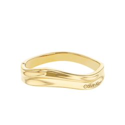 Bague ondulée couleur or avec logo Calvin Klein gravé sur le côté
