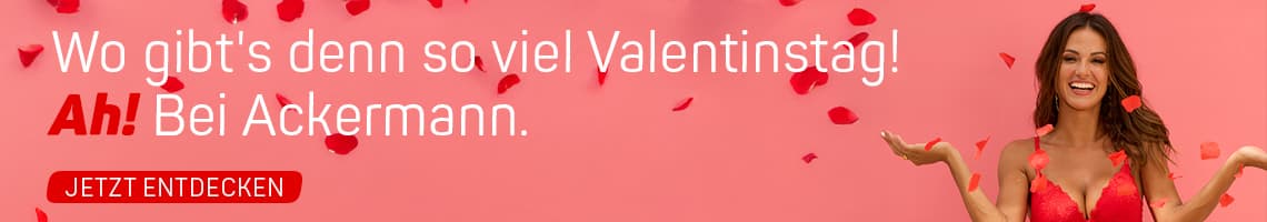 Wo gibt's denn so viel Valentinstag? Ah! Bei Ackermann. Frau im roten Spitzen-BH vor rosa Hintergrund mit Rosenblättern.