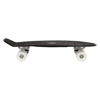 Schlankes Skateboard mit strukturierter Trittfläche und weißen Rollen in Seitenansicht